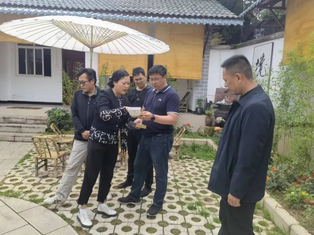 1656291431744053417.jpg 2.jpg