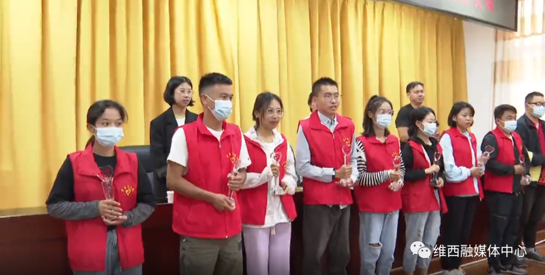 1659409435550079774.png 2.png