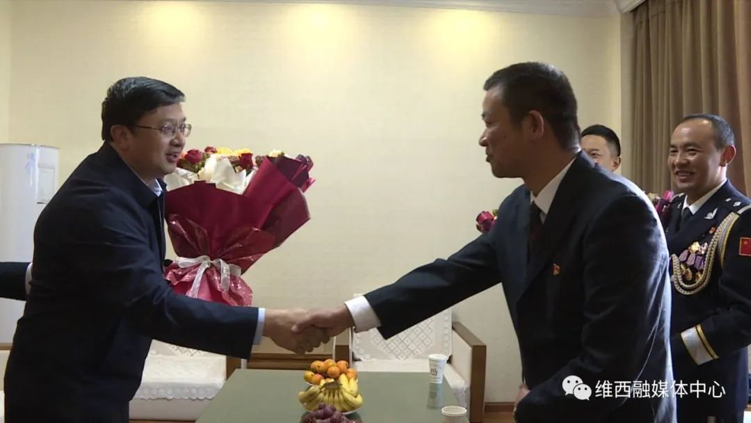 1665709007355029894.jpg 1.jpg