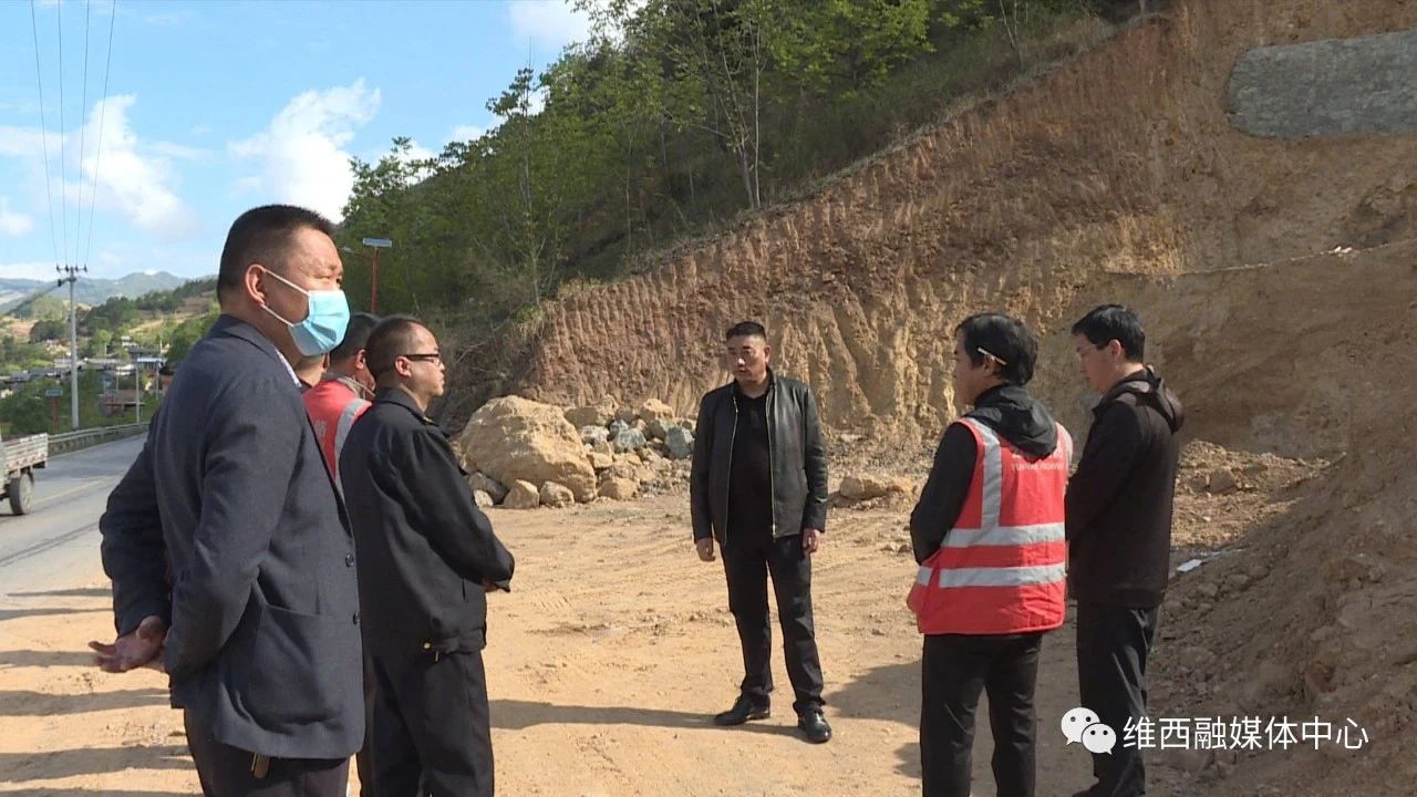 1683527735975090759.jpg 2.jpg