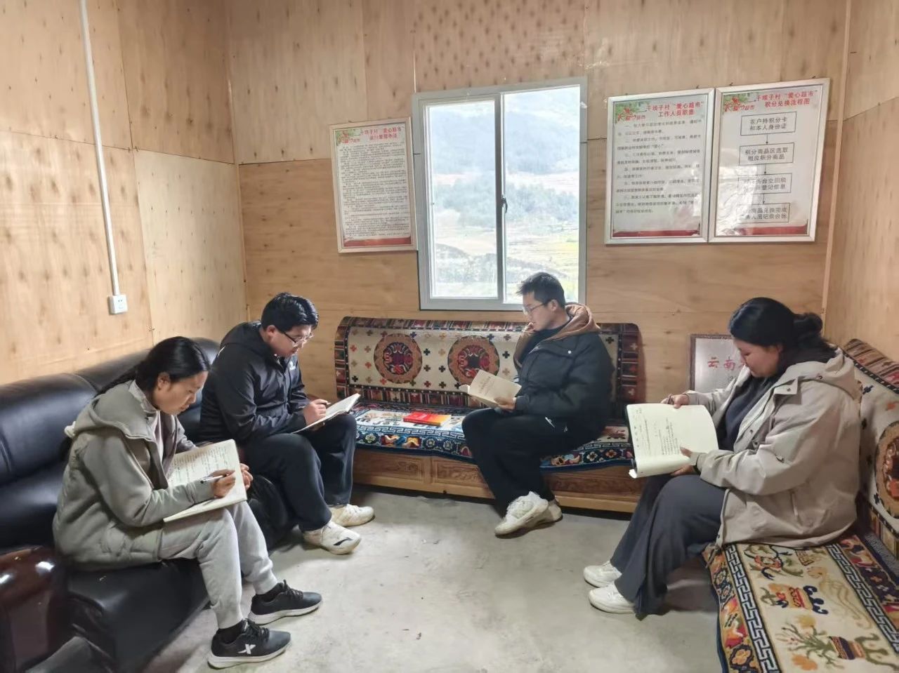 1743991328120000865.jpg e7574e2c3b5dcafdc86366e124a87f9d.jpg