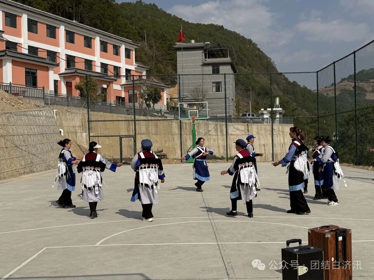 1774511420641041307.jpg 4c4a002d7f22fc310e14660ca908ab35.jpg