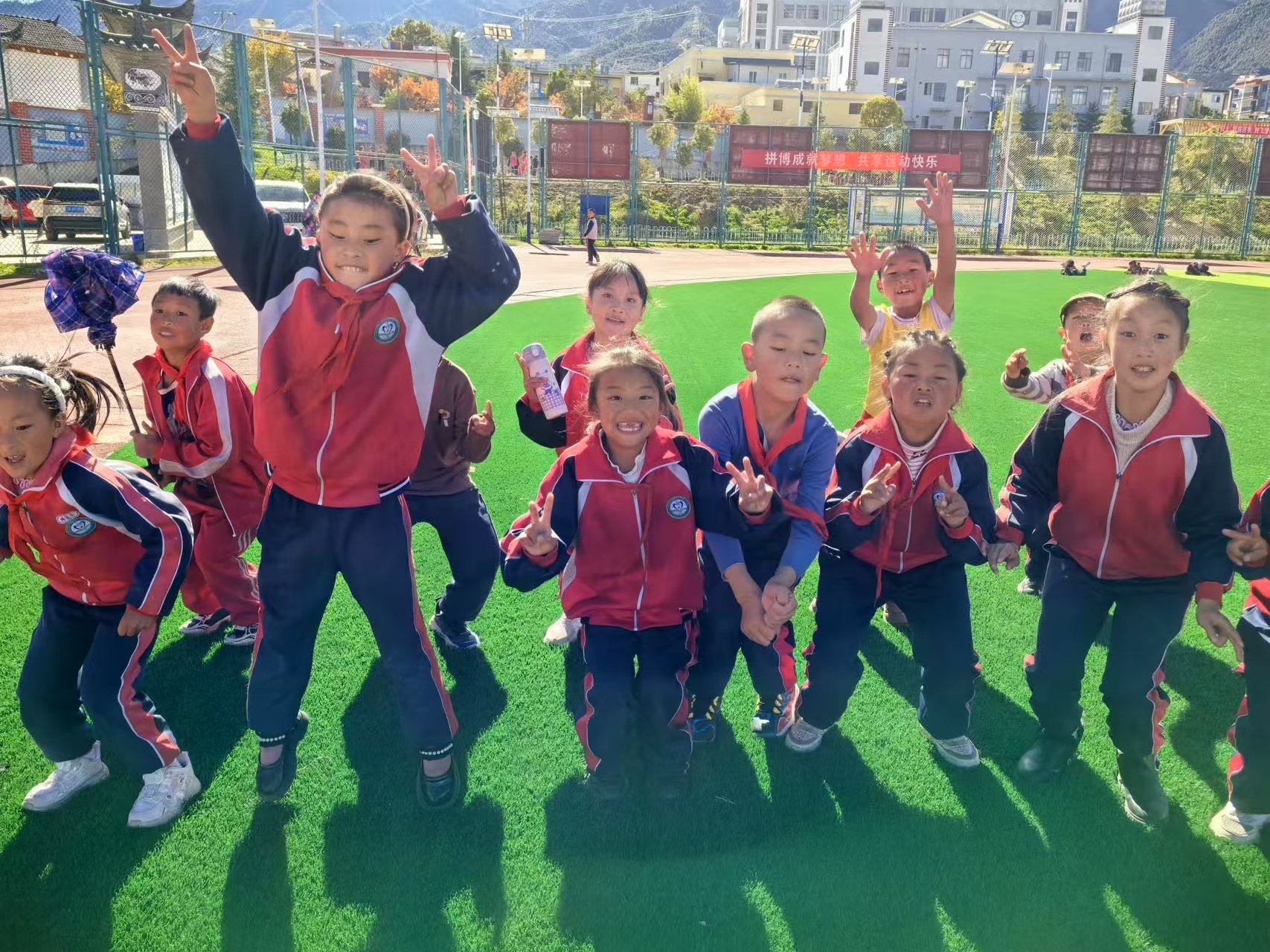 1732783316395074319.jpg 7983b89d71a2e140b7f1cd713ecb8e5.jpg