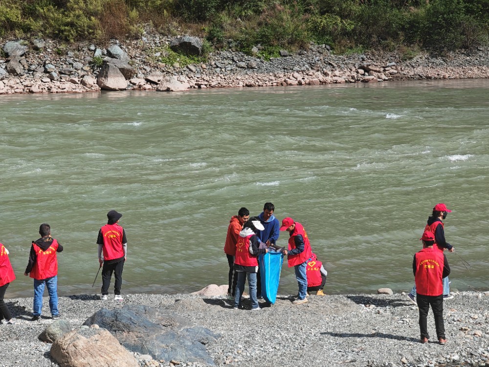 1697706960051079106.jpg fbb9b31efca49f95e720ba537f16057.jpg