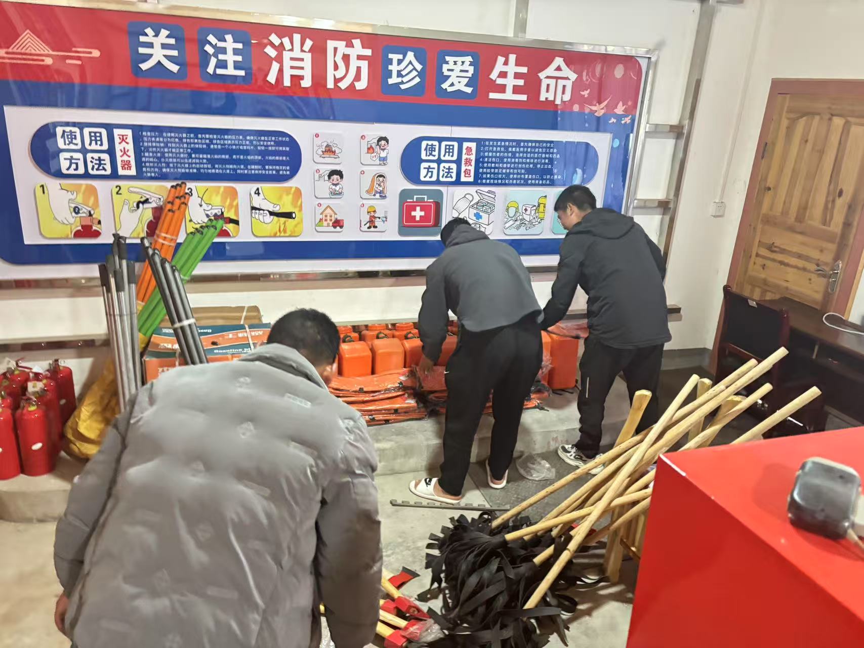 1745897975292007692.jpg 163b7d576b705273df62077fe20acd4.jpg