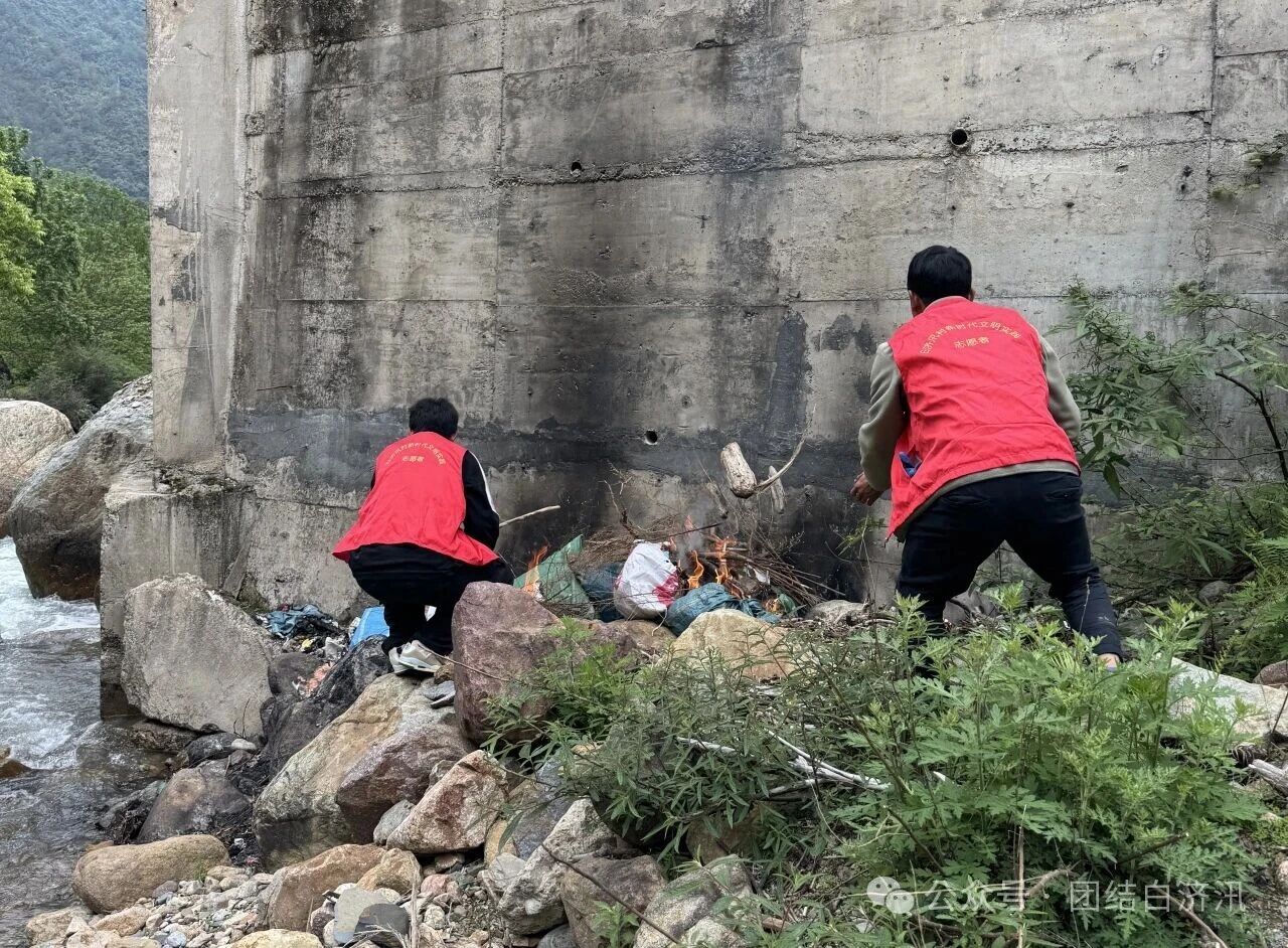 82849c88fdeda9f0c840427abd95d4f1.jpg